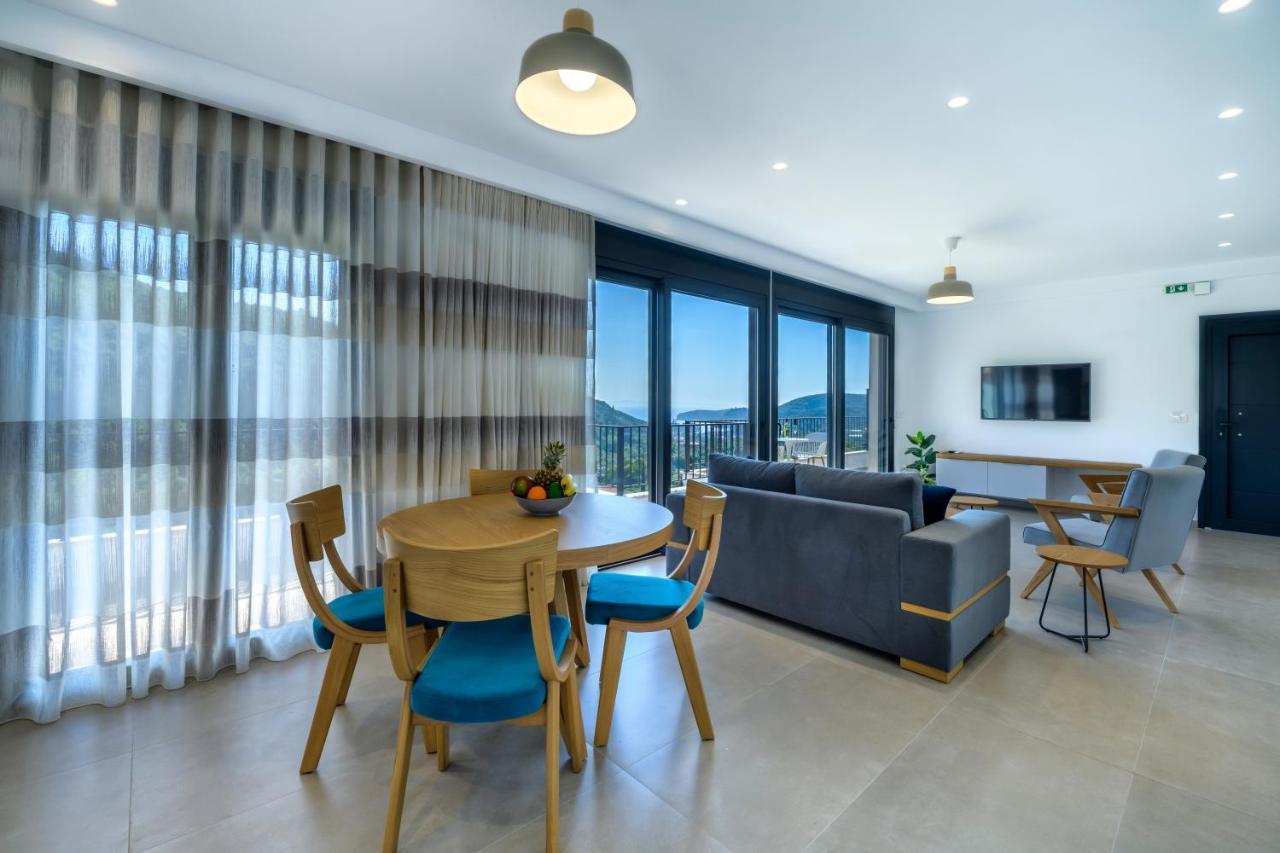 Suites Of Happiness Parga Bagian luar foto