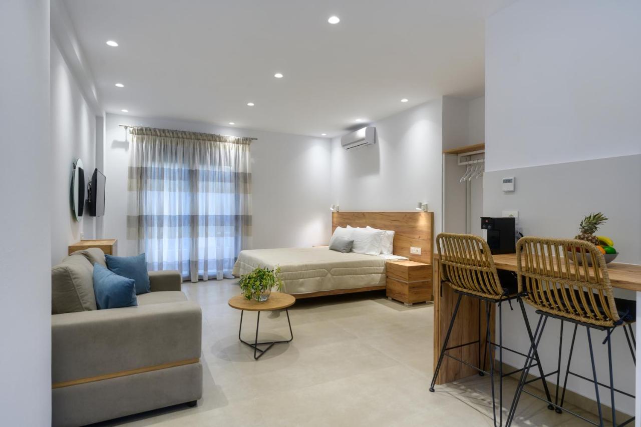 Suites Of Happiness Parga Bagian luar foto