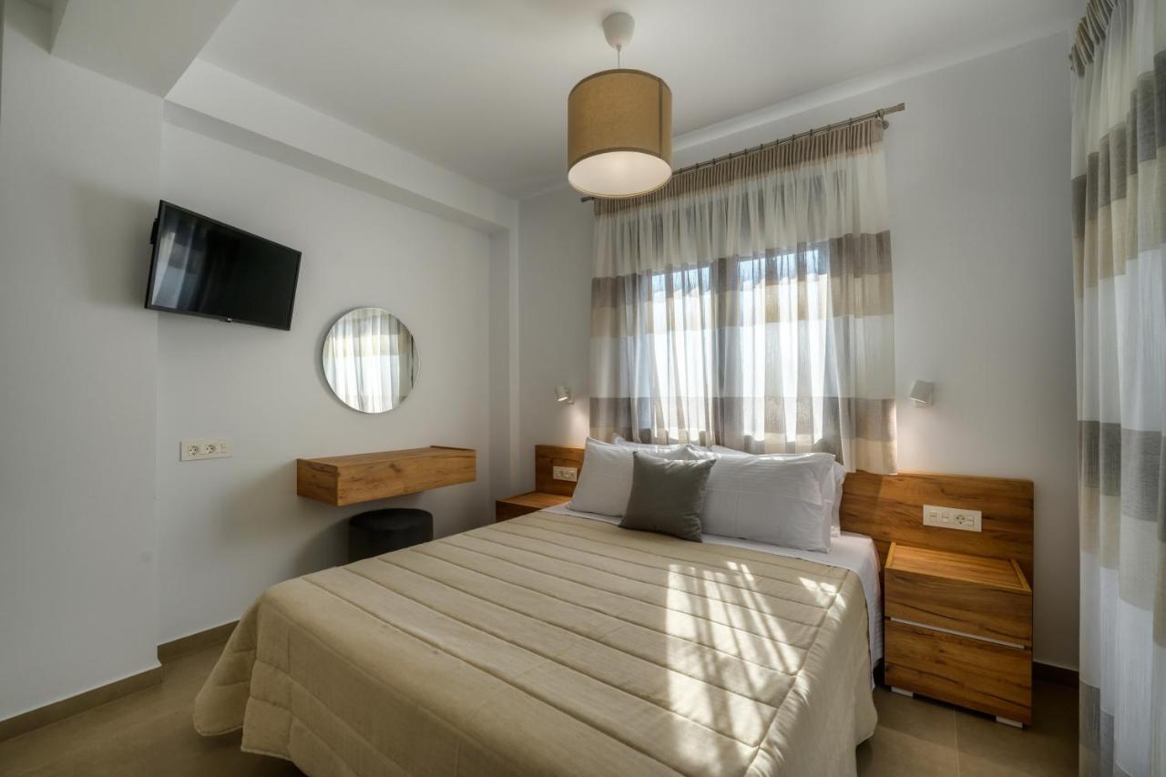 Suites Of Happiness Parga Bagian luar foto