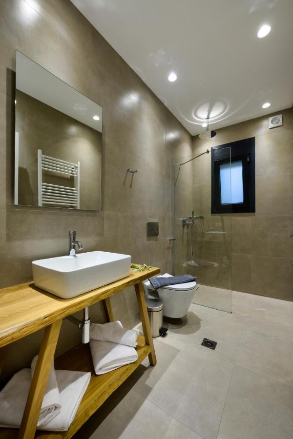 Suites Of Happiness Parga Bagian luar foto