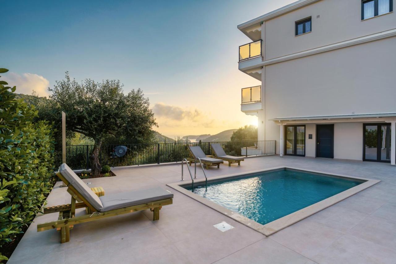 Suites Of Happiness Parga Bagian luar foto