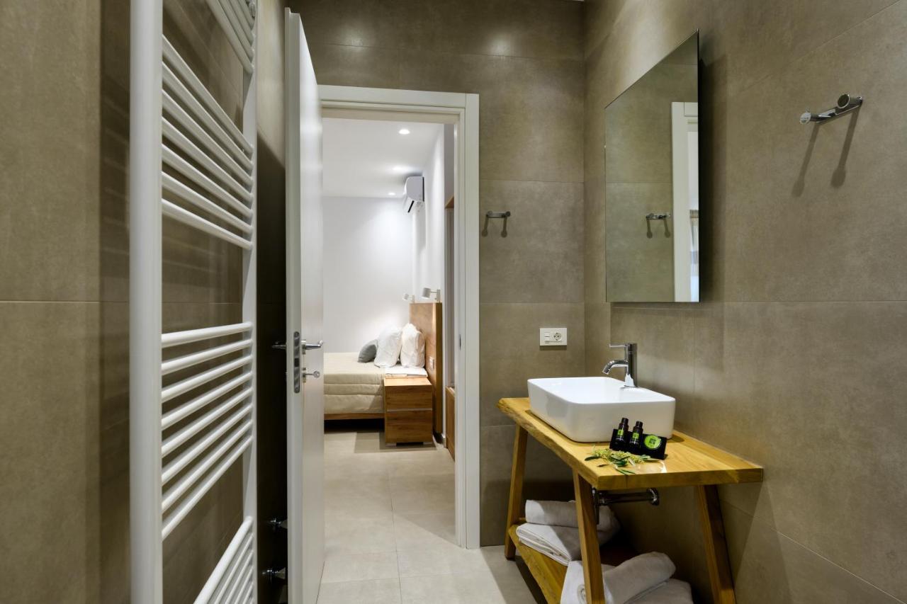 Suites Of Happiness Parga Bagian luar foto