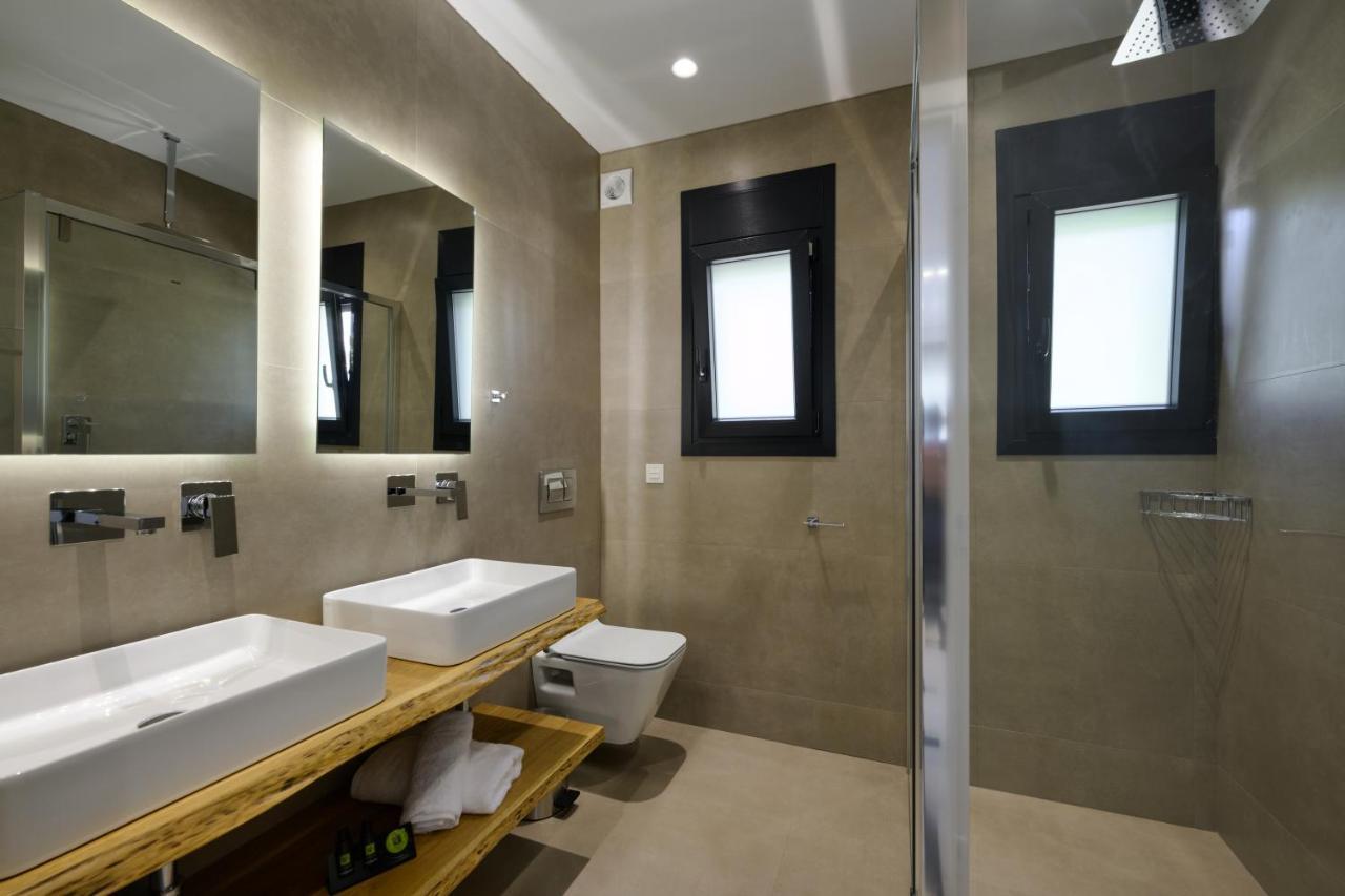 Suites Of Happiness Parga Bagian luar foto