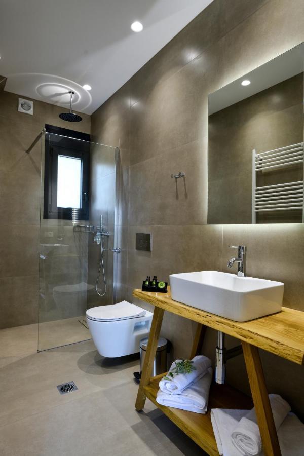 Suites Of Happiness Parga Bagian luar foto