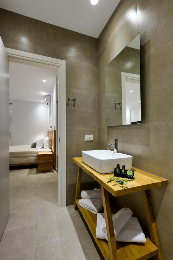 Suites Of Happiness Parga Bagian luar foto