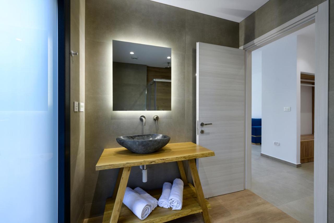 Suites Of Happiness Parga Bagian luar foto
