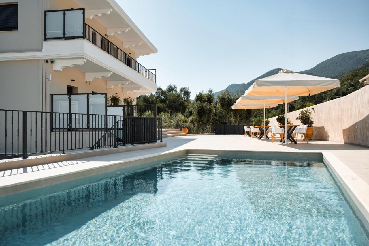 Suites Of Happiness Parga Bagian luar foto